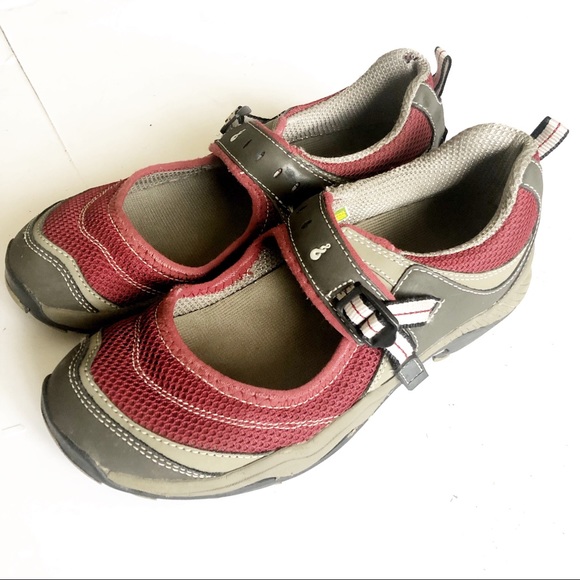 ahnu mary jane shoes